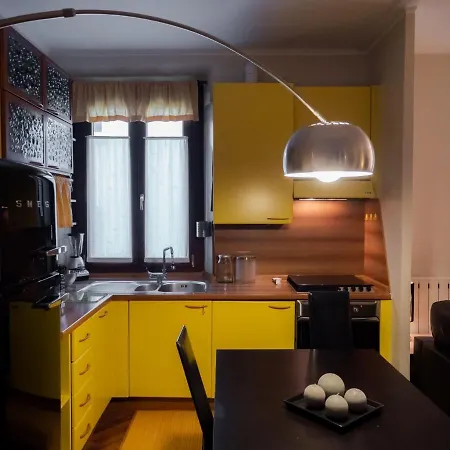 With Balcony In Corso Indipendenza Апартаменты Милан