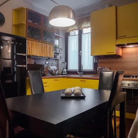 With Balcony In Corso Indipendenza Апартаменты Милан